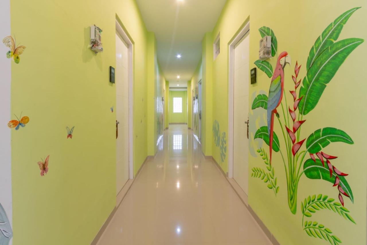 Auberge de jeunesse Omah Manis à Yogyakarta Extérieur photo
