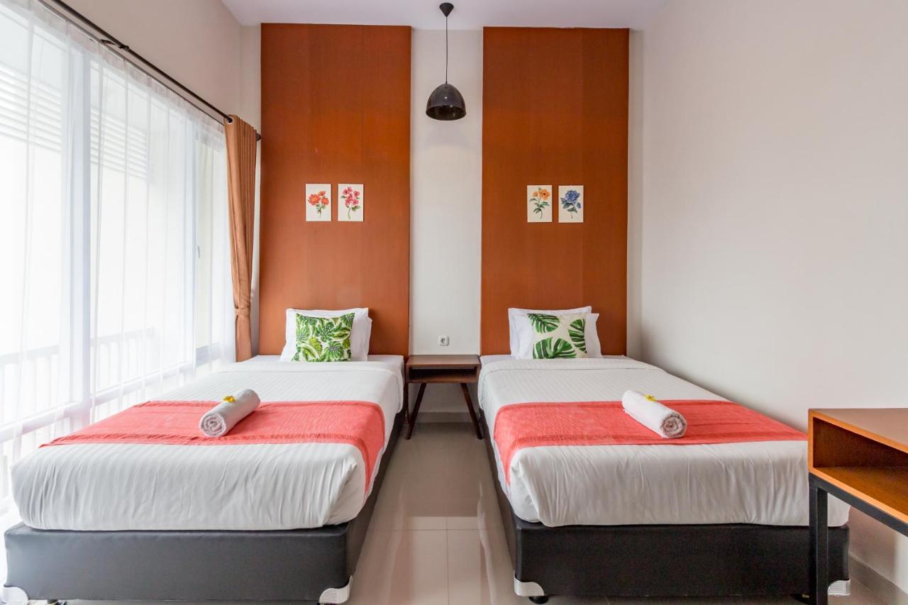 Auberge de jeunesse Omah Manis à Yogyakarta Extérieur photo